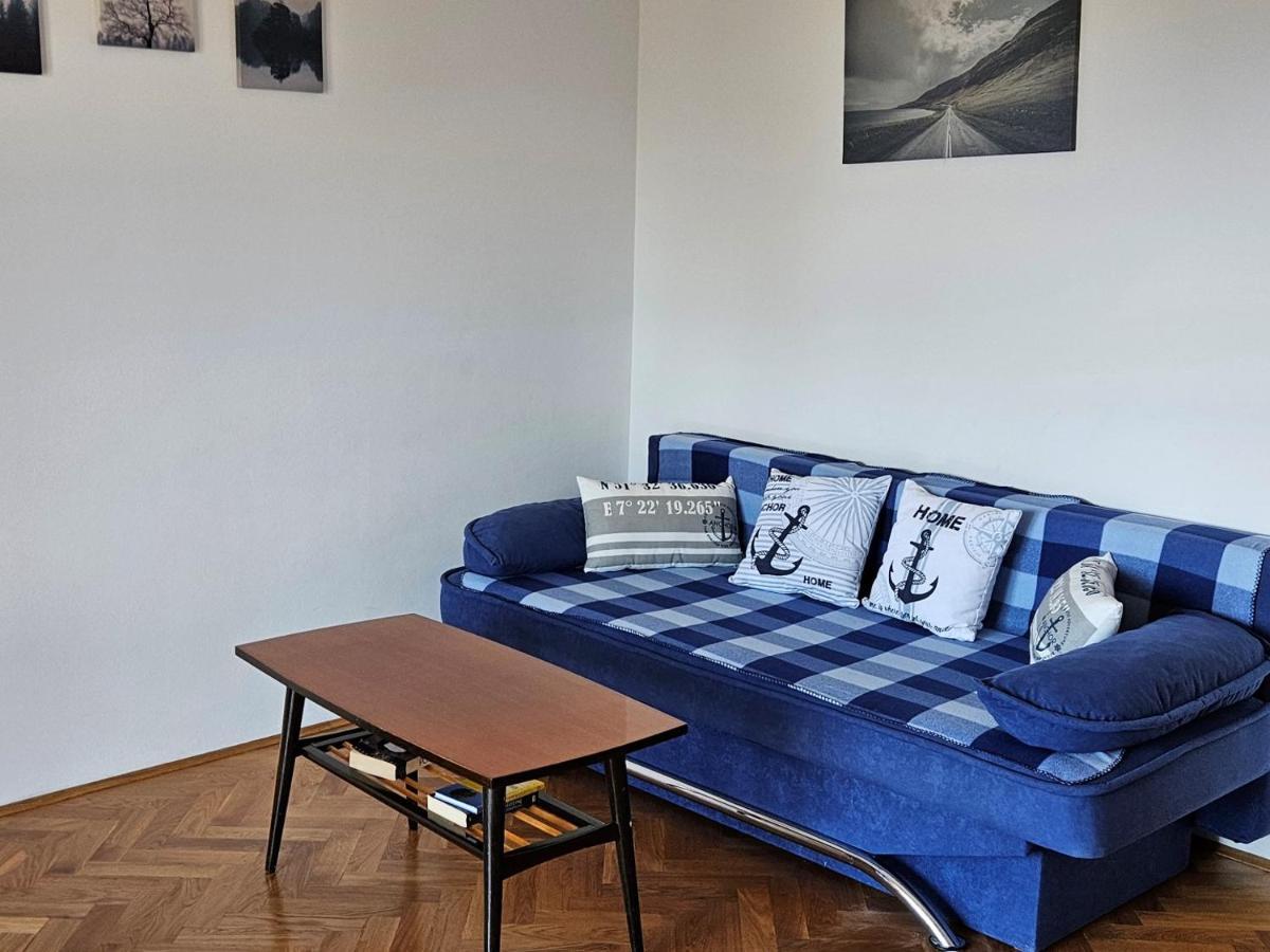 Apartments Trojak Baška Eksteriør bilde