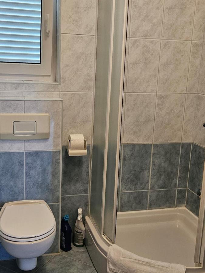 Apartments Trojak Baška Eksteriør bilde